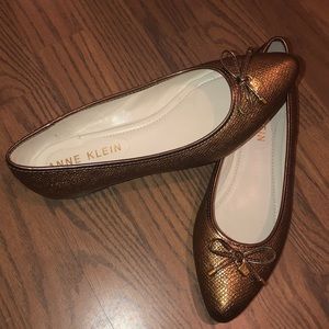 NWT Anne Klein Akovi Leather Flats Snake Print